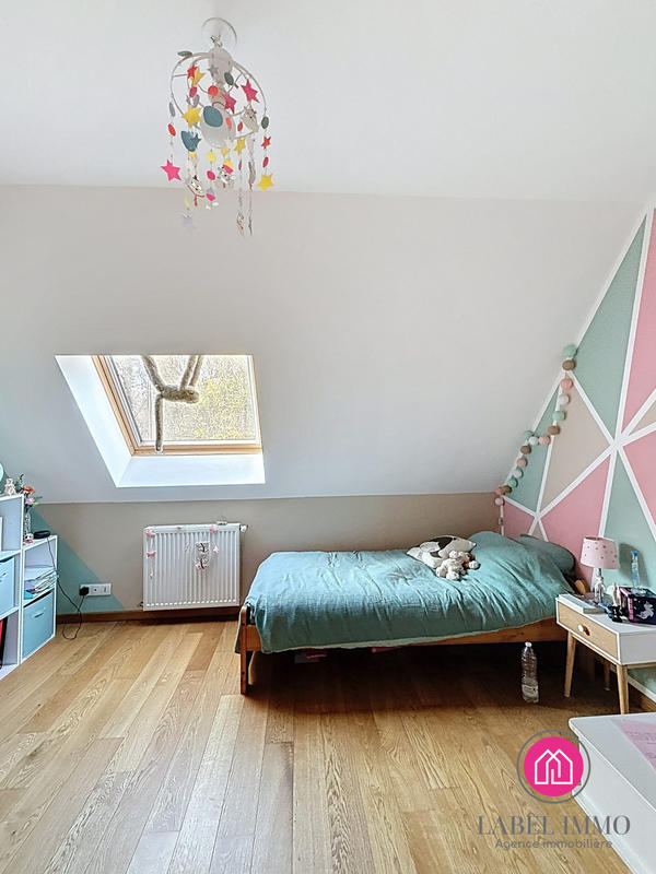 Maison - 162 m² - 9 pièces