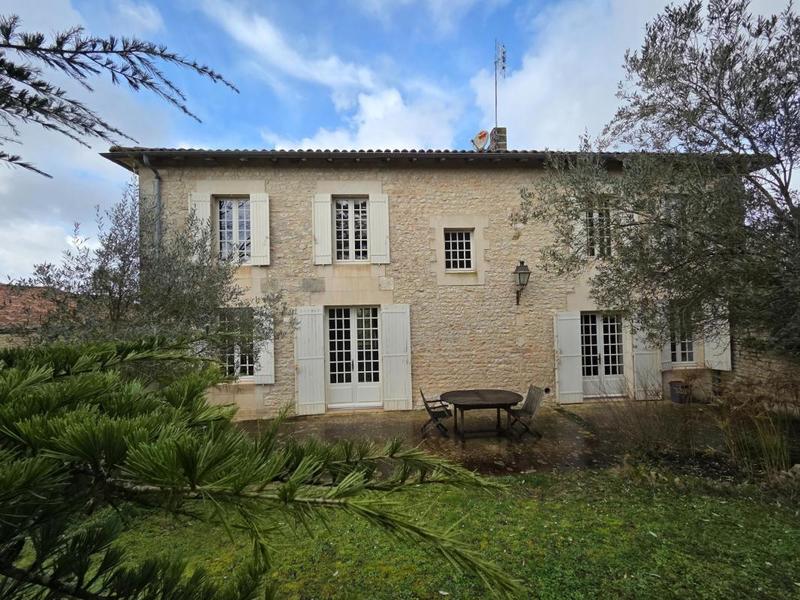Maison de campagne - 160 m² - 6 pièces
