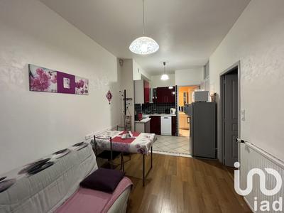 Maison - 203 m² - 12 pièces