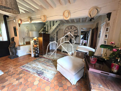 Maison - 148 m² - 8 pièces