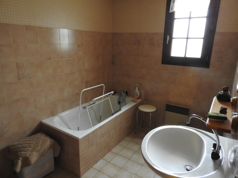 Maison - 199 m² - 8 pièces