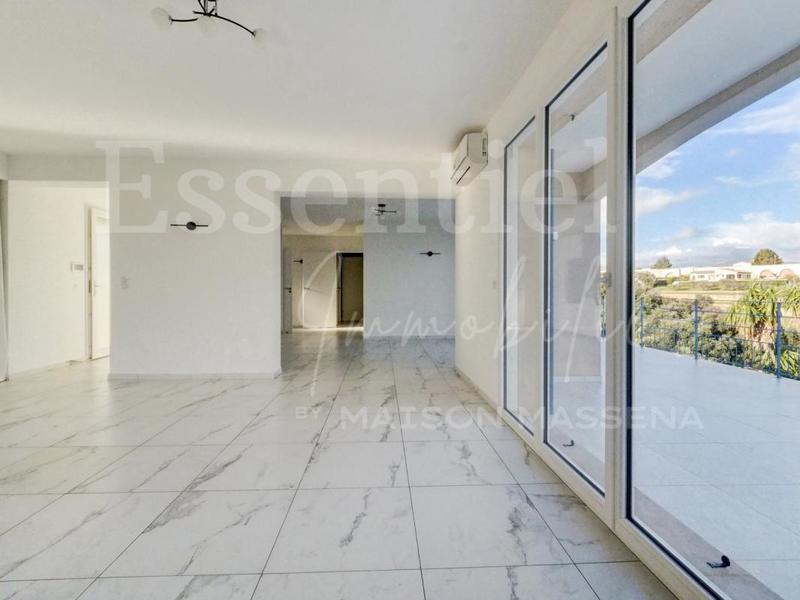 Maison - 123 m² - 4 pièces