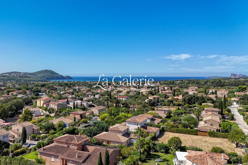 Villa - 143 m² - 5 pièces