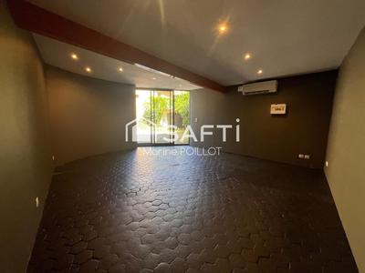 Maison - 344 m² - 10 pièces