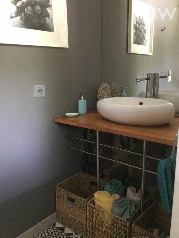 Maison - 220 m² - 6 pièces