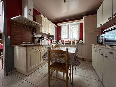 Maison - 88 m² - 4 pièces