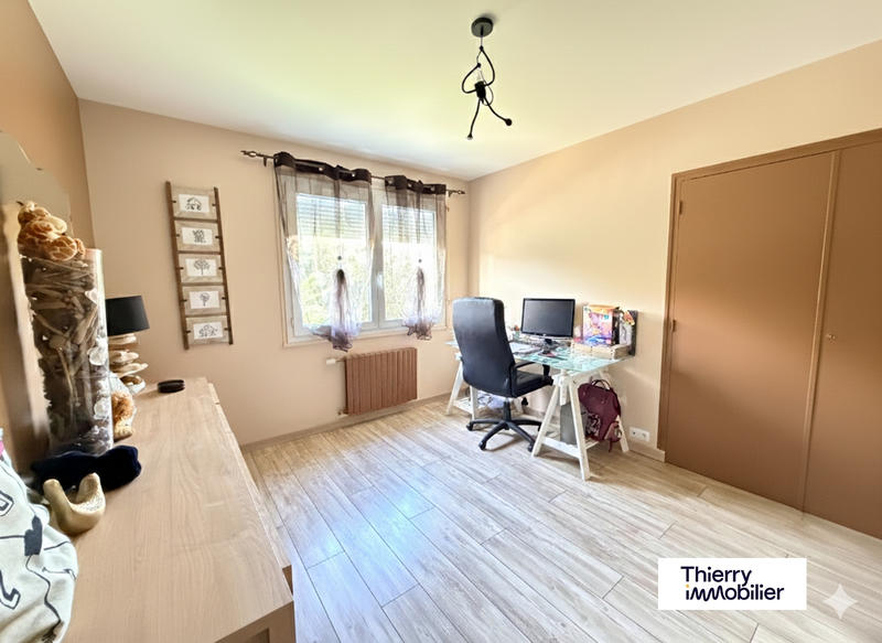 Maison - 180 m² - 6 pièces