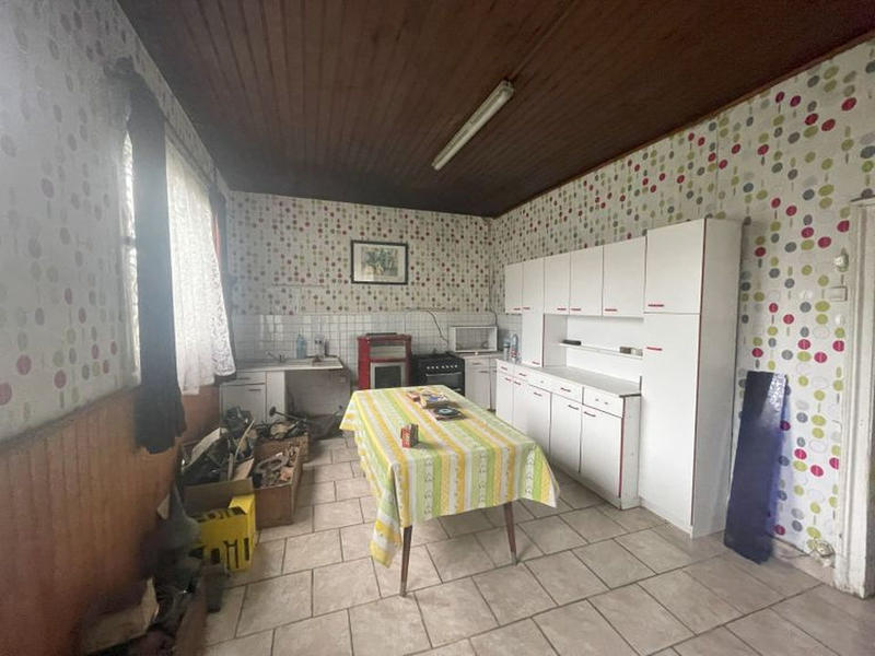 Maison - 90 m² - 5 pièces