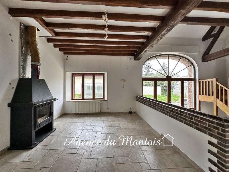 Maison - 192 m² - 6 pièces