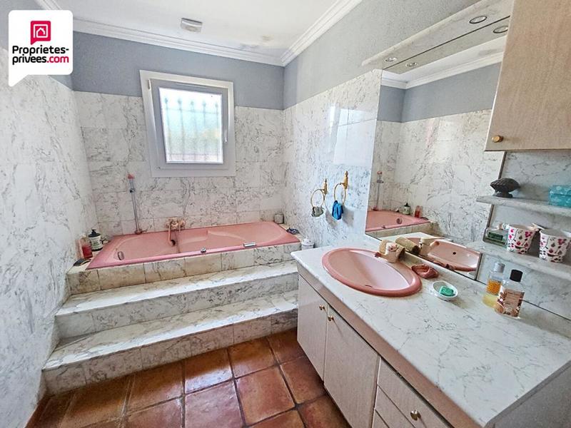 Villa - 162 m² - 6 pièces