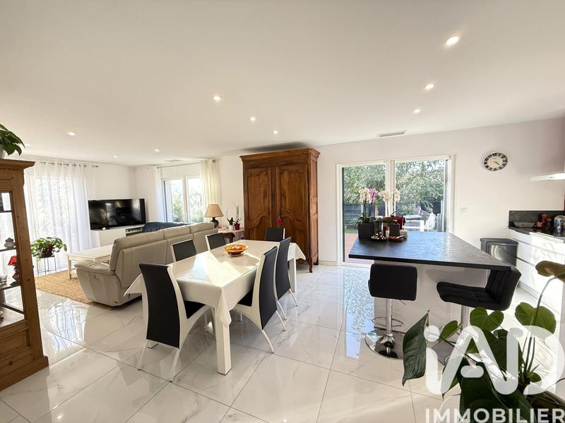 Maison - 112 m² - 4 pièces