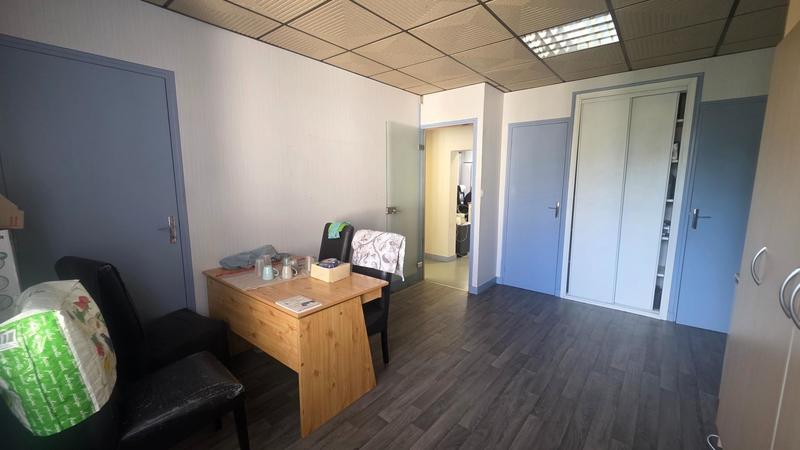 Bureau - 48 m²