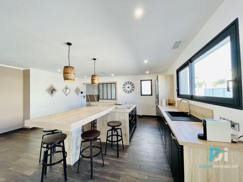 Villa - 163 m² - 6 pièces