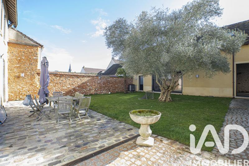 Maison de ville - 311 m² - 8 pièces