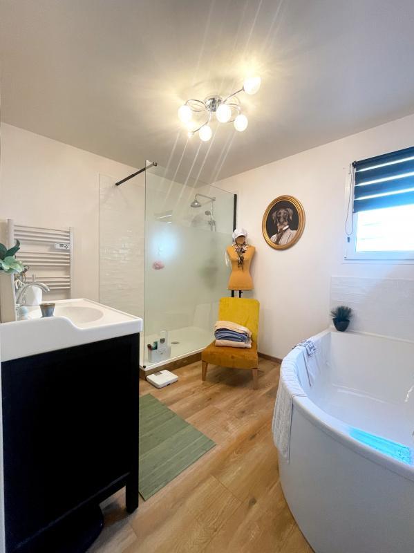 Maison - 186 m² - 6 pièces