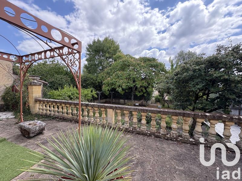 Maison - 330 m² - 9 pièces