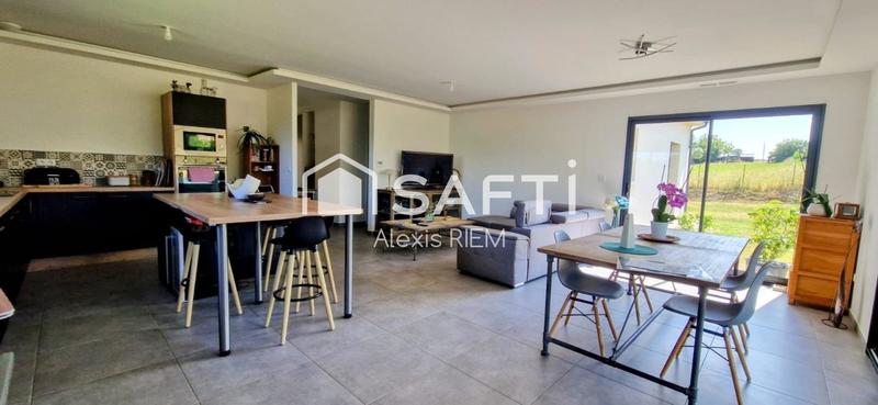 Maison - 100 m² - 4 pièces