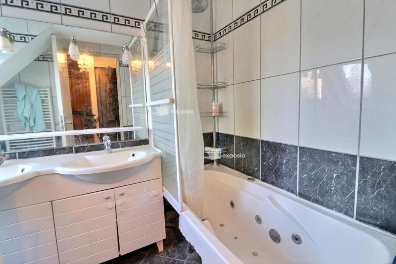 Appartement - 70 m² - 3 pièces