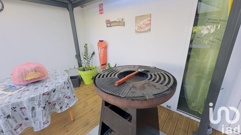 Maison - 245 m² - 8 pièces