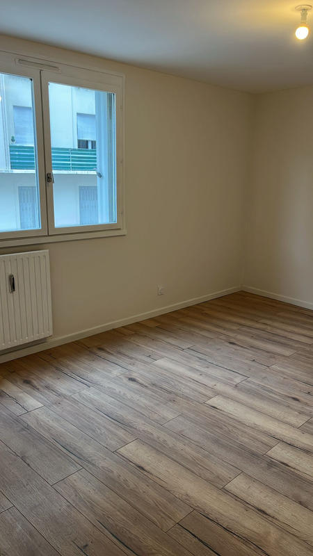 Appartement - 100 m² - 5 pièces