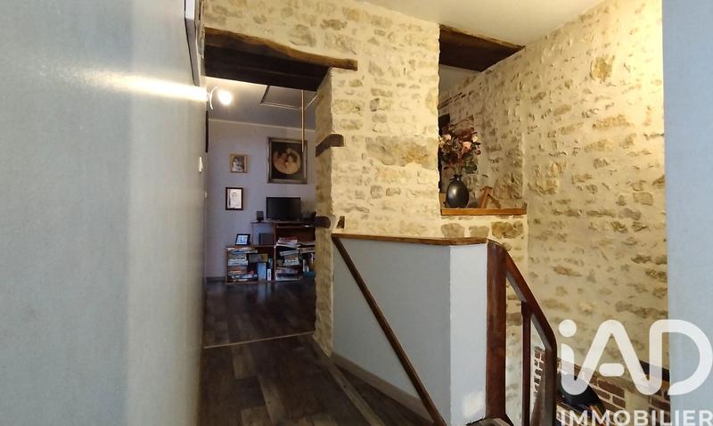 Maison - 222 m² - 8 pièces