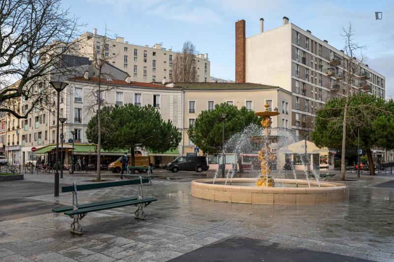 Chambre - 10 m² - 7 pièces