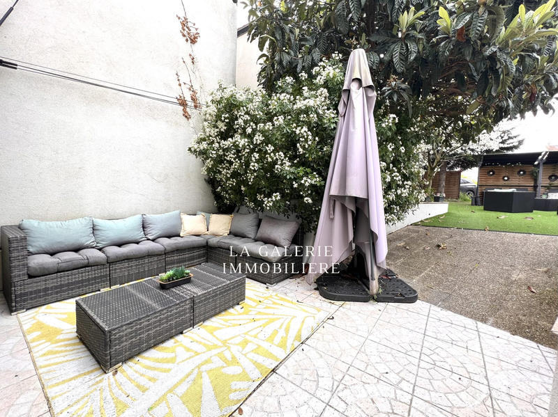 Maison - 186 m² - 8 pièces