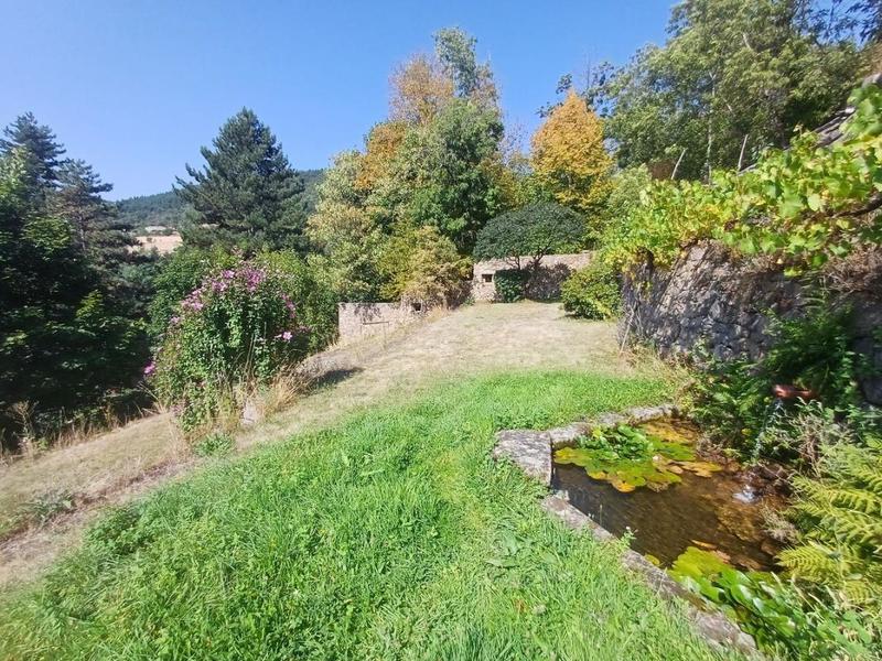 Propriété - 374 m² - 9 pièces