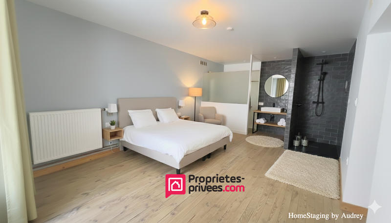 Maison - 228 m² - 7 pièces