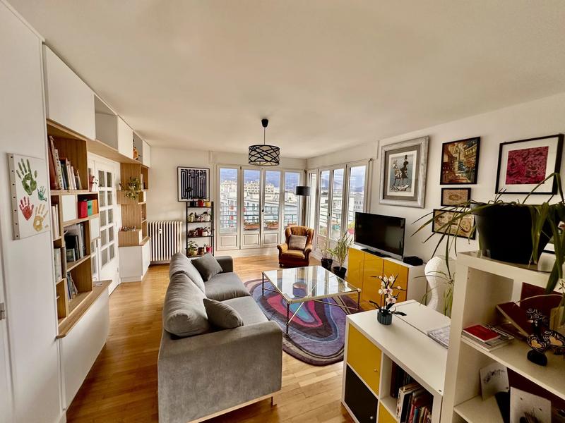 Appartement - 110 m² - 5 pièces