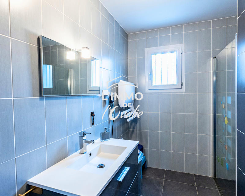 Maison - 182 m² - 7 pièces