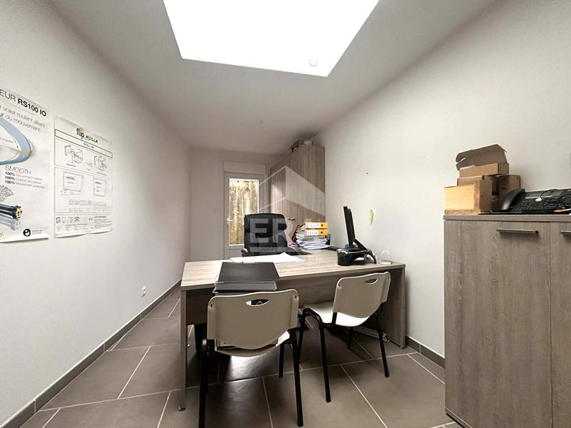 Immeuble - 6 pièces