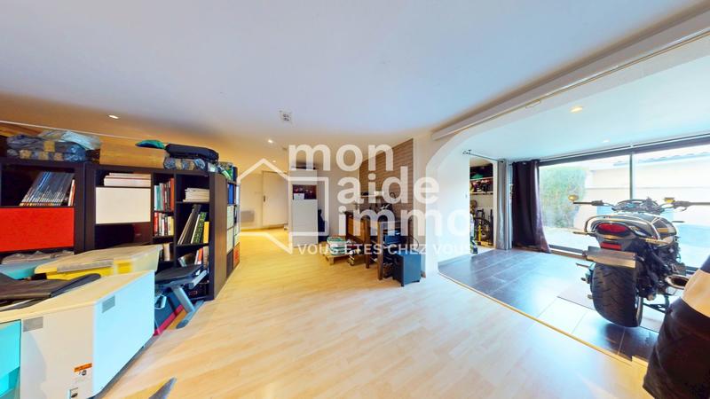 Maison - 183 m² - 6 pièces