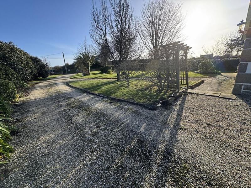 Maison - 209 m² - 9 pièces