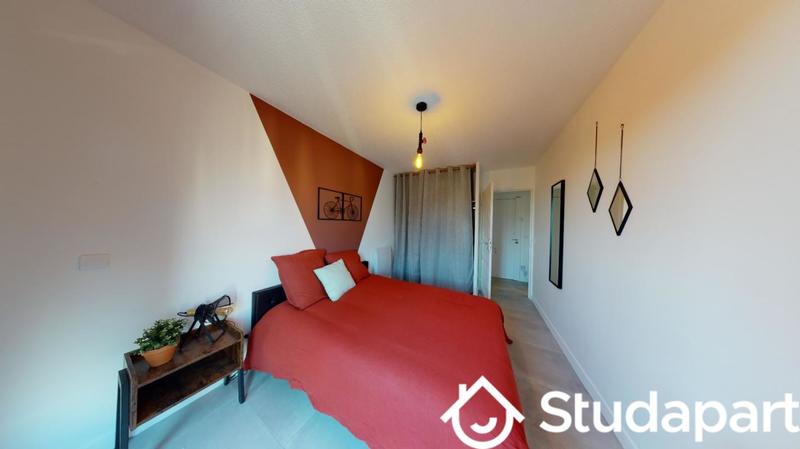 Chambre - 10 m² - 1 pièce