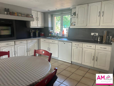 Maison - 185 m² - 6 pièces