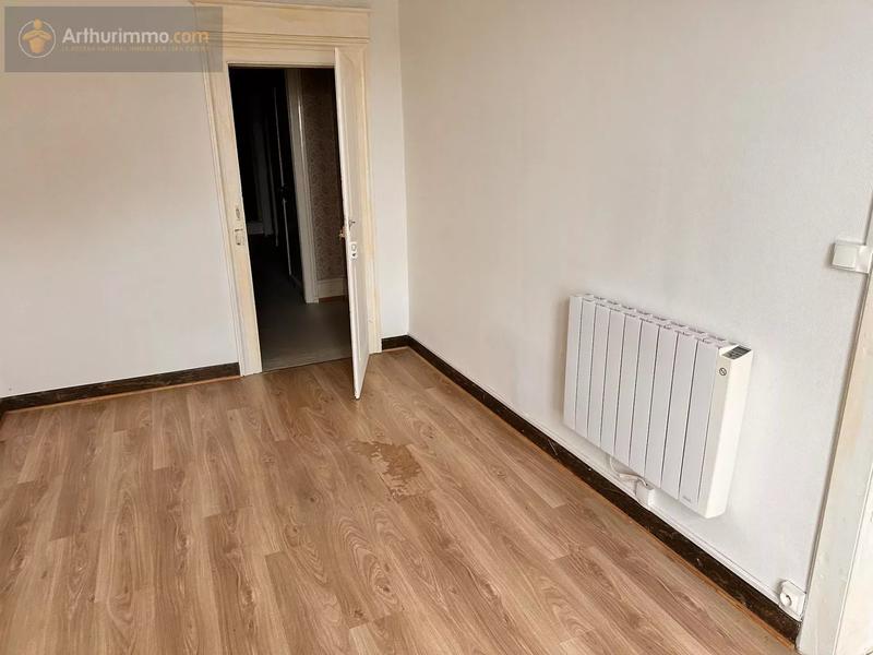 Maison - 400 m² - 12 pièces