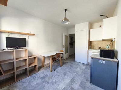 Studio - 16 m² - 1 pièce