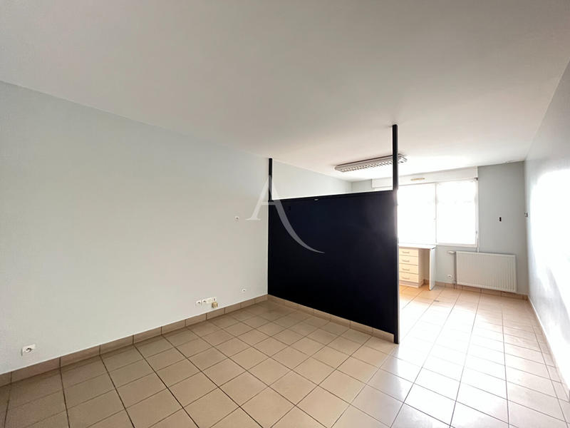 Local commercial - 249 m²