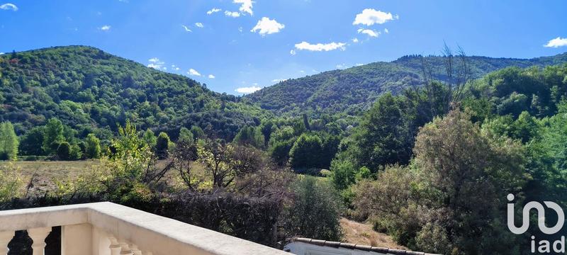 Maison - 183 m² - 7 pièces