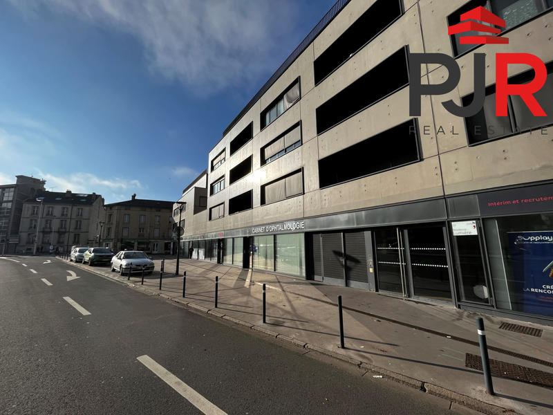 Local commercial - 384 m²