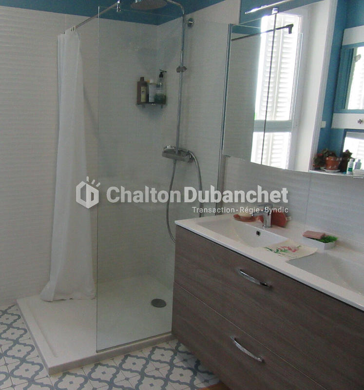 Maison - 170 m² - 8 pièces