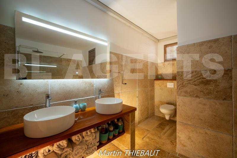 Maison - 200 m² - 6 pièces