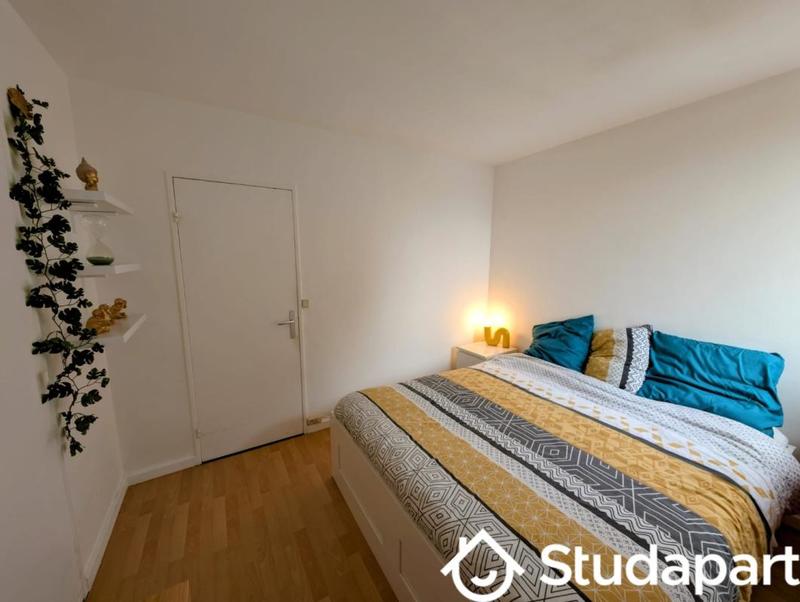 Chambre - 10 m² - 1 pièce