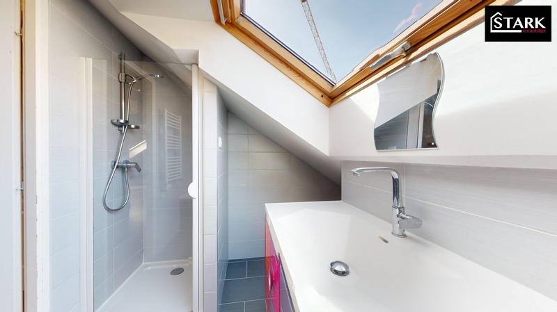 Appartement - 100 m² - 4 pièces