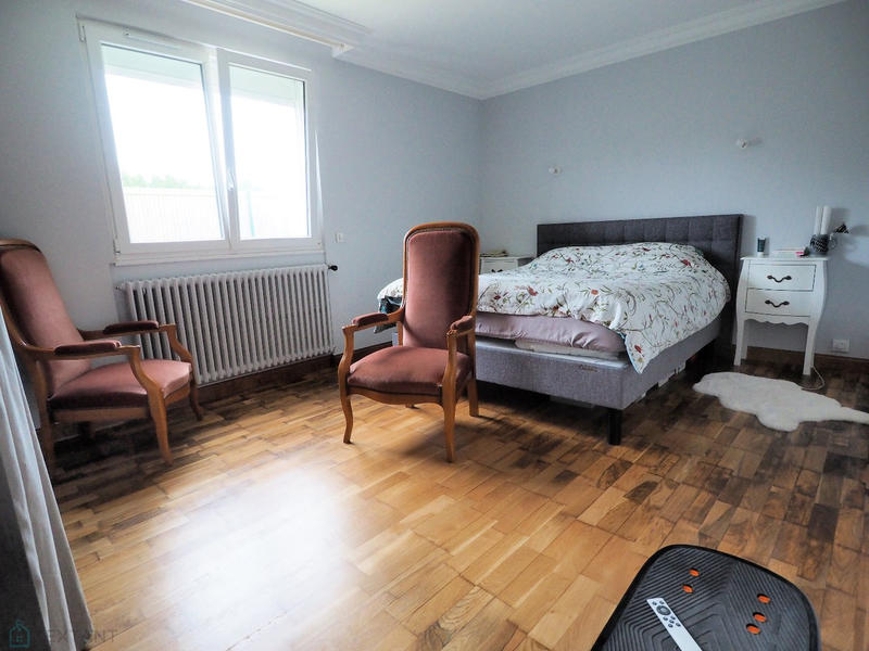 Maison - 147 m² - 7 pièces