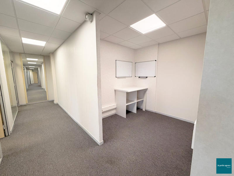 Bureau - 140 m²