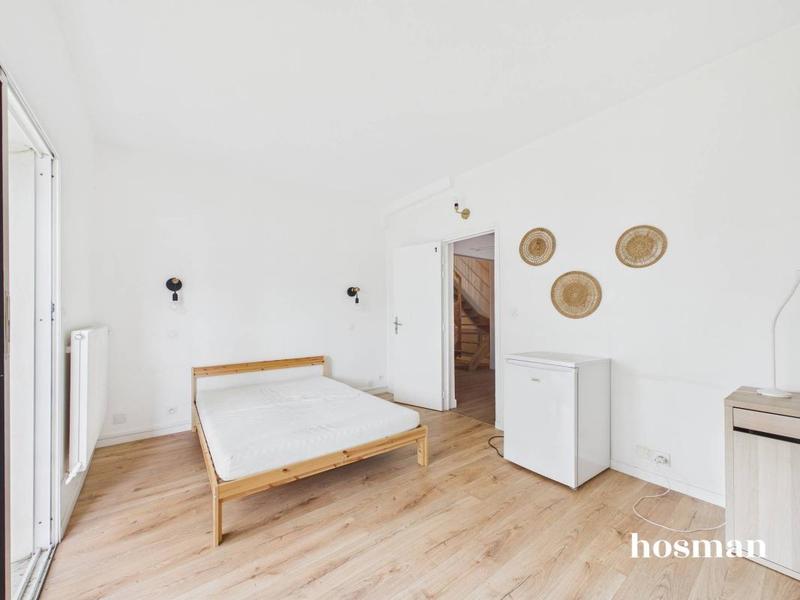 Maison - 220 m² - 10 pièces