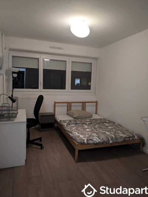 Chambre - 10 m² - 1 pièce