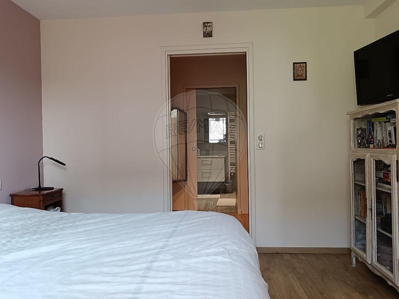 Maison - 296 m² - 10 pièces